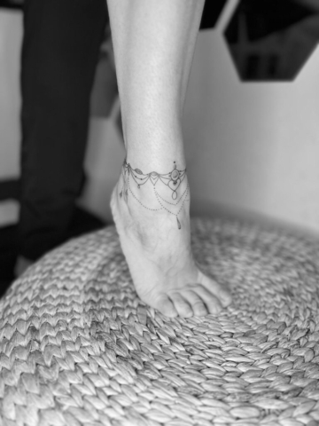 Tattoo Fusskettchen foot chain